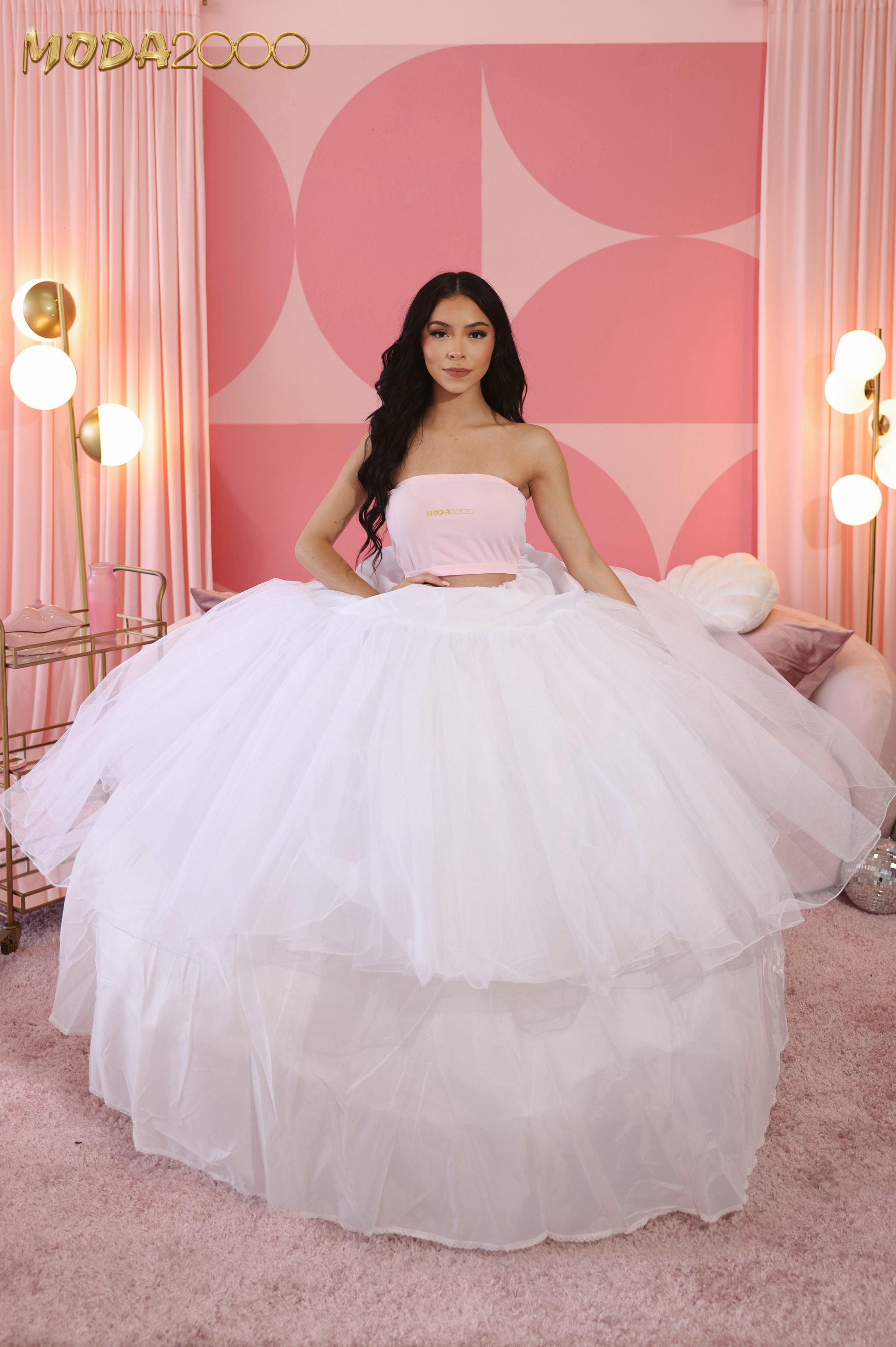 Puffy top skirt queen
